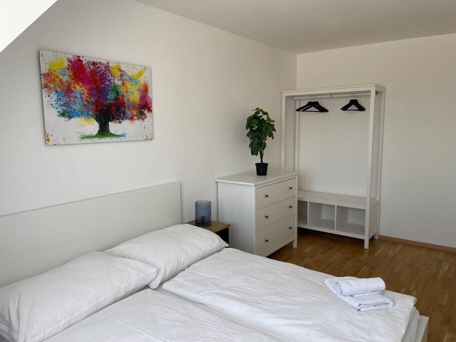 Apartamento Dachgeschoss Fuer 4 Mit Terrasse Viena Exterior foto